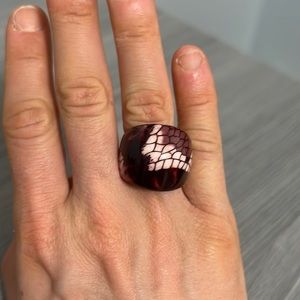 Vintage Lucite Plastic Snakeskin or Reptile Ring, EUC, Size 7.5
